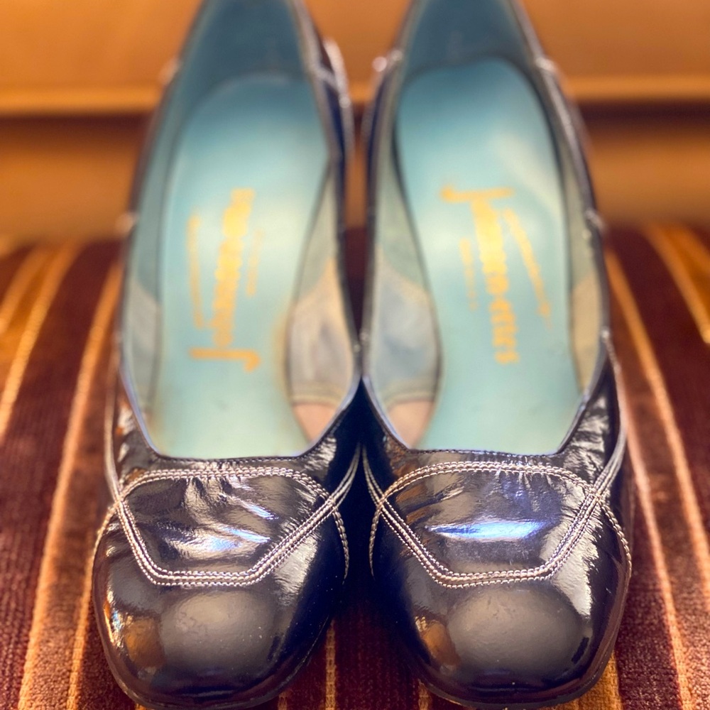 **VINTAGE Women's Heeled Johansen-ettes Heels 6B**